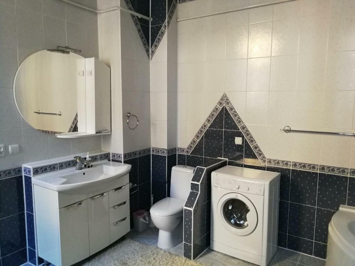 Затишна Квартира В Центрі Міста Ternopil Luaran gambar